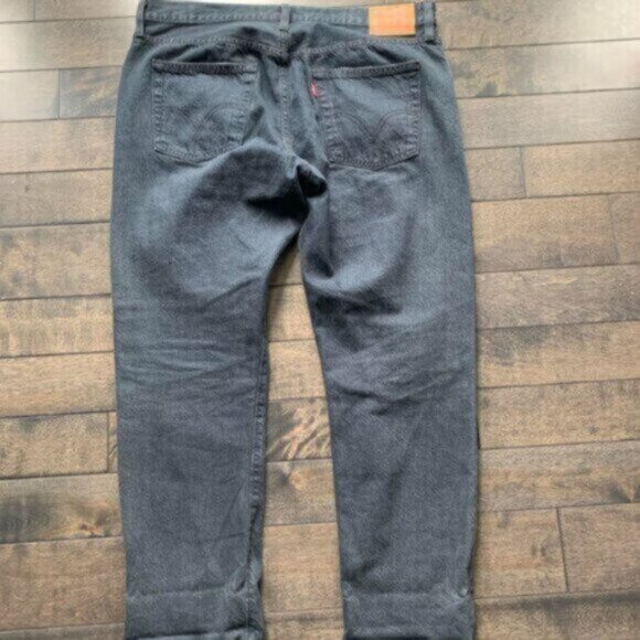 Levi's 501 Classic Jeans - Picture 2 of 2